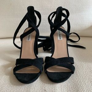 STEVE MADDEN CHRISTEY ANKLE WRAP HEELS